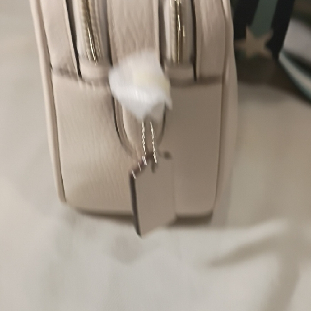 Coach Star Wars White Leather Toiletry Bag with Glitter Logo - Picture 4 of 7